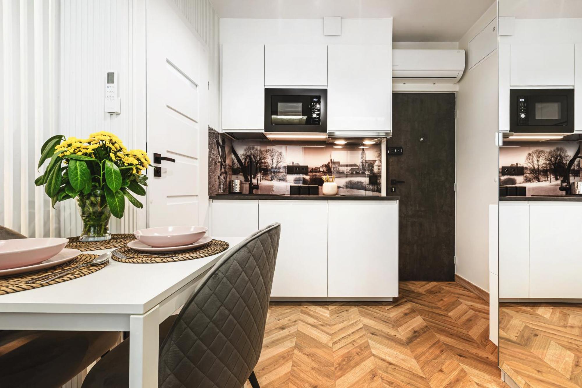 Luksusowe Apartamenty Przy Rynku Wrocław Exteriör bild