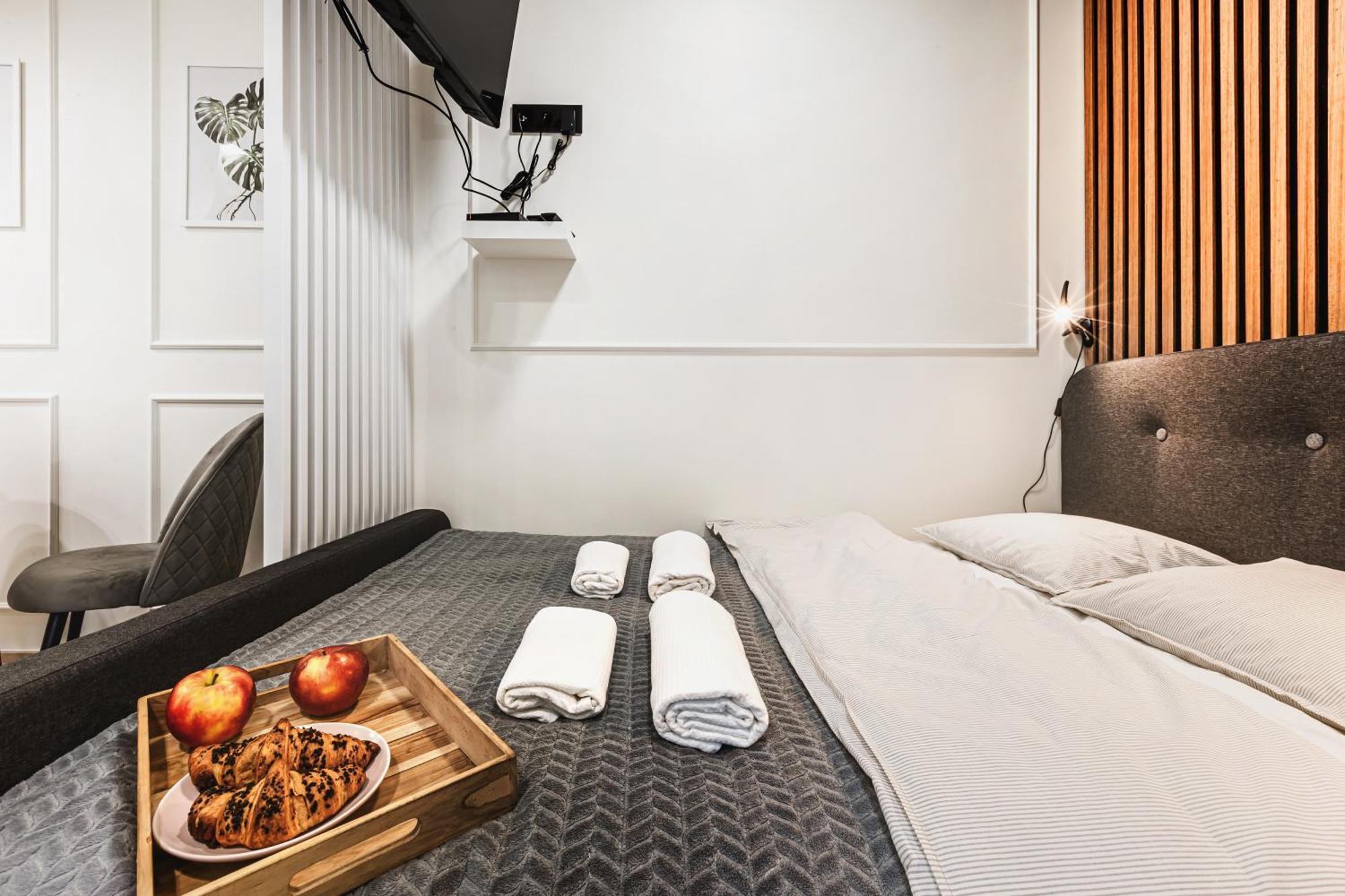 Luksusowe Apartamenty Przy Rynku Wrocław Exteriör bild